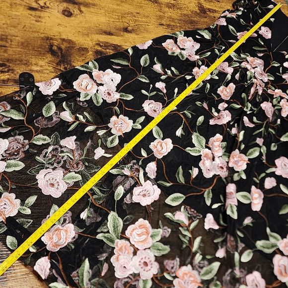 Crosby Womens Dress Midi Black Embroidered Floral Mollie Burch- Size 4 - Picture 13 of 13